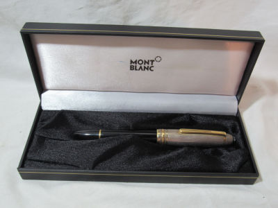 עט נובע MONT BLANC ציפורן זהב 18K מכסה כסף 925 עם עם חריטה מצב משומש טוב בקופסא מקורית