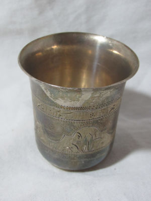 כוס כסף 84 רוסי עתיק חתום עבודת חריטות גובה 5 ס''מ משקל 40 גרם