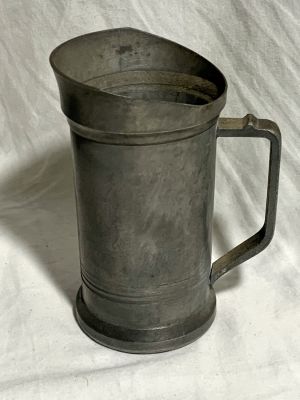 קנקן פיוטר חתום ישן גובה 15 ס"מ