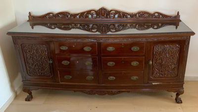 שידת מזנון עץ -אמצע מאה 20 עם 6 מגירות - 2 דלתות במצב טוב - רוחב 214ס"מ-גובה 100 ס"מ -עומק 50 