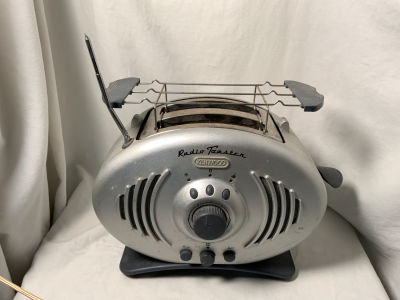 רדיו טוסטר קנאווד ישן במצב עבודה 16X26X30 ס''מ