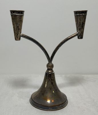 פמוט כסף 925 עם הכבדה 2 קנים גובה: 23 ס''מ משקל: 268 גרם