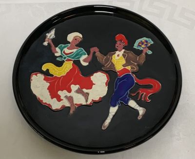 צלחת קרמיקה חתום זוג דמויות רוקדות קוטר: 28 ס''מ