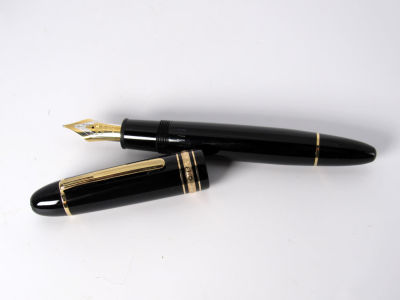 עט נובע montblanc grand meisterstuck #149 מידה M בקופסא המקורית לא נעשה שימוש ציפורן זהב 18K 