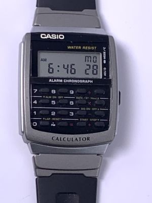 שעון יד מחשבון CASIO CA-56 CALCULATOR מצב עובד 45X35 מ"מ - רצועת גומי מקורית - שמור מאוד