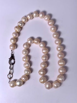 מחרוזת פנינים גדולות 10-11 מ"מ עם סוגר מתכת 45 ס"מ אורך -77 גרם