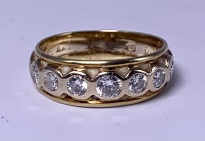 טבעת זהב 14 קרט 3.4 גרם עם 7 יהלומים סה"כ כ 0.60 CT נקי לבן מידה 6 US