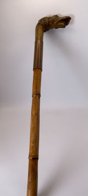 מקל הליכה עץ וקרן חיה ראש דמות כלב גובה: 84 ס''מ