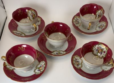 סט ספלים וצלוחיות קפה/תה ל5 אנשים פורצלן יפני מעוטר ציורי יד וציפוי זהב קוטר הצלוחית 12.5 ס׳׳מ 