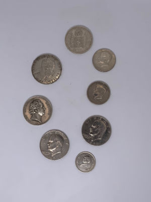 לוט 8 מטבעות שונות חלקם כסף משקל כללי 156 גרם