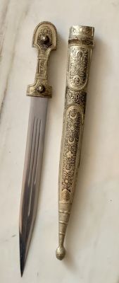 סכין חרב שבריה עם נדן עבודת יד אמן להב פלדה איכותי אורך סכין עם ידית 43 סמ אורך סכין סגור עם 