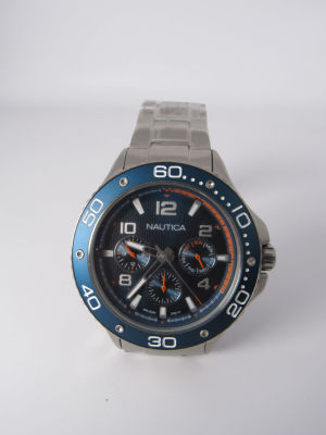 שעון יד NAUTICA WR100M מנגנון קוורץ רצועת מתכת במצב חדש עם התגית וניילונים קוטר 46 מ''מ