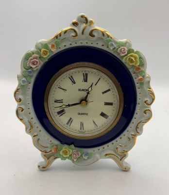 שעון פורצלן, EUROPA, קוורץ זקוק לסוללה