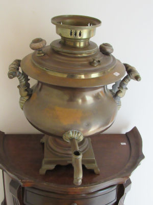 סמובר רוסי עתיק נחושת על פחמים חתום - חסר הברז