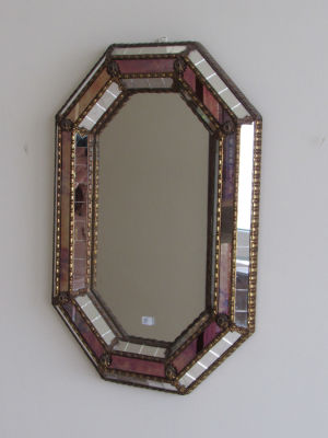 מראה מעוטרת ברונזה 8 צלעות עבודת פסיפס של חלקי מראות 45X32 ס''מ