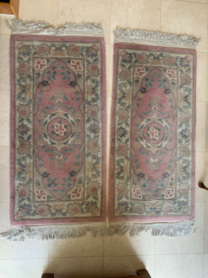 זוג שטיחים סינים עבודת יד (מתאימים לחדר שינה לצידי המיטה) 70X145 ס''מ, 67X145 ס''מ