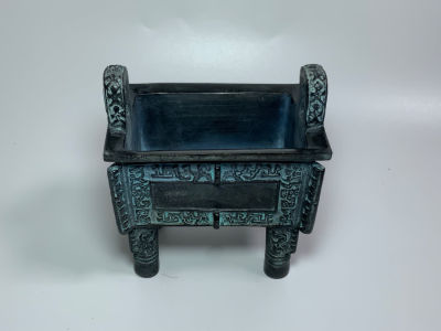 פסל ברונזה סינית חתום SIMUWU SPUARE POD גודל הפסל 9X6.5 ס"מ בקופסה מהודרת בסיס עץ