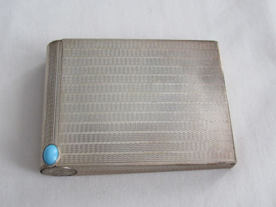 פודריה עם שפתון נשלף כסף 800 איטלקי ארט דקו עתיק עם כפתור טורקיז – עיצוב מיוחד 7.5X5.5 ס"מ -67 גרם