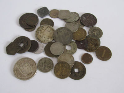 לוט מטבעות שונות וישנות מהעולם