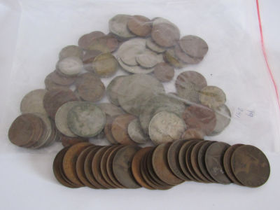 לוט מטבעות אנגליות ישנות - 674 גרם