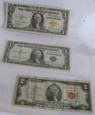 לוט 3 שטרות :1 דולר ארה"ב SERIES 1935 A חותמת צהובה מצב טוב עם קמטים - 1 דולר ארה"ב SERIES 