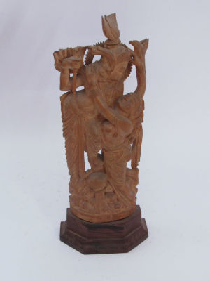 פסל עץ גילוף עבודת יד איכותי דמויות מהמזרח הרחוק גובה 30 ס''מ רוחב 10 ס''מ