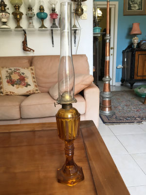 עששית זכוכית מלאה גובה כולל אהיל 55.5 ס"מ