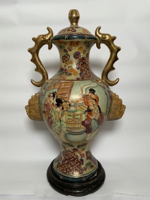 אגרטל פורצלן גדול סיני צבוע ביד גובה 53 ס"מ עם ידיות ועיטורי זהב - חתום