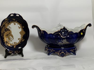 לוט פורצלן רומניה חתומים : סנטר פיס גובה 20- אורך 39 ס"מ צלחת הגשה 25X18 ס"מ