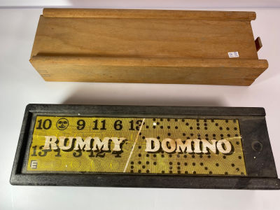 לוט 2 משחקים : 1-רומיקוב ו דומינו בקופסה אחת -2- רומי קוב בקופסאות