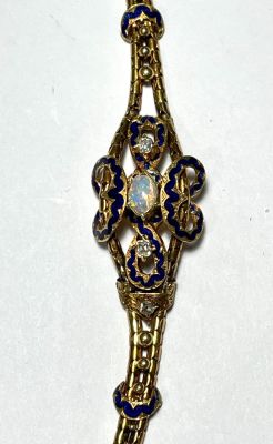 צמיד זהב ויקטוריאני מאה 19 - כנראה 15 קרט - עם 3 יהלומים קטנים-אופל ואמייל - חסר חלק קטן שלא 