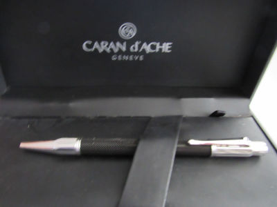 CARAN D’ACHE BALL PEN מצב כחדש בקופסא