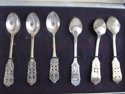 סט 6 כפיות כסף חתומות 925 בקופסא - 74 גרם -