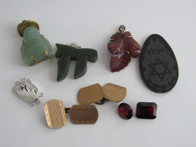 לוט: 2 אבני גרנט - 2.95 CT-4.30 CT - זוג חפטים מוזהבים ארטדקו - סוגר מצופה ניקל לשרשרת 3 שורות 