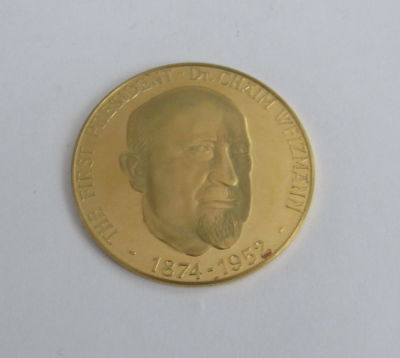 מדליה זהב חיים וייצמן 34 מ"מ - מדליית זהב, לציון פטריתו של חיים ויצמן (באנגלית), ישראל 1952 