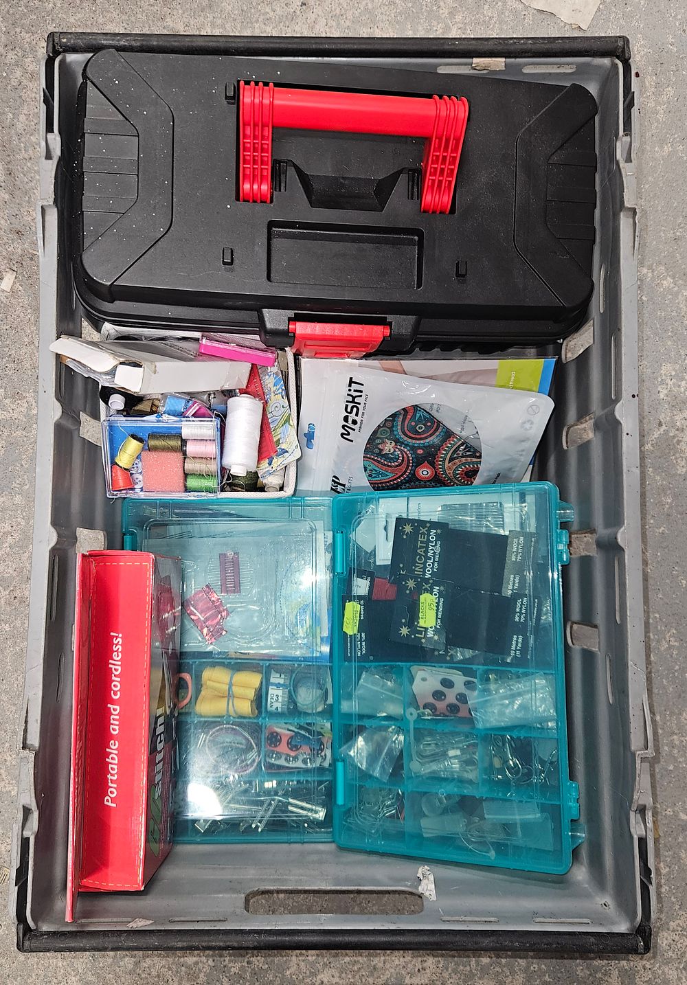 Lot 172: Selection of Needlecraft items