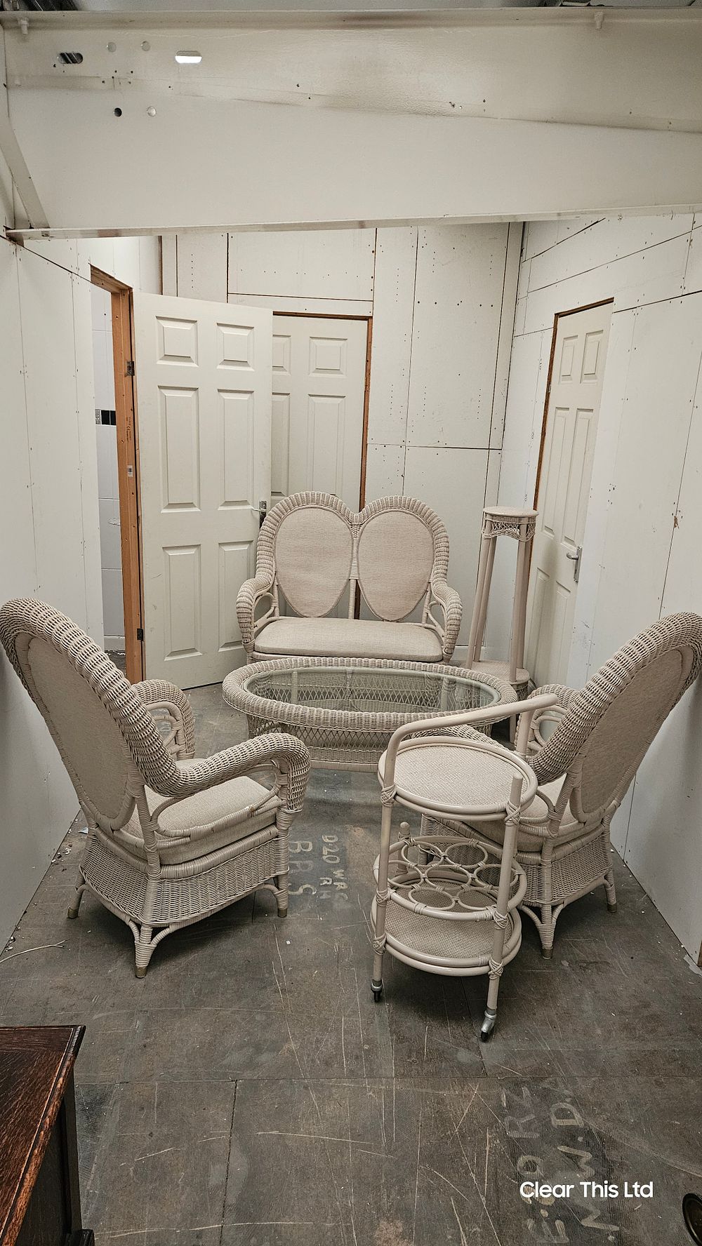 Lot 321: Wicker Conservatory Furniture Set