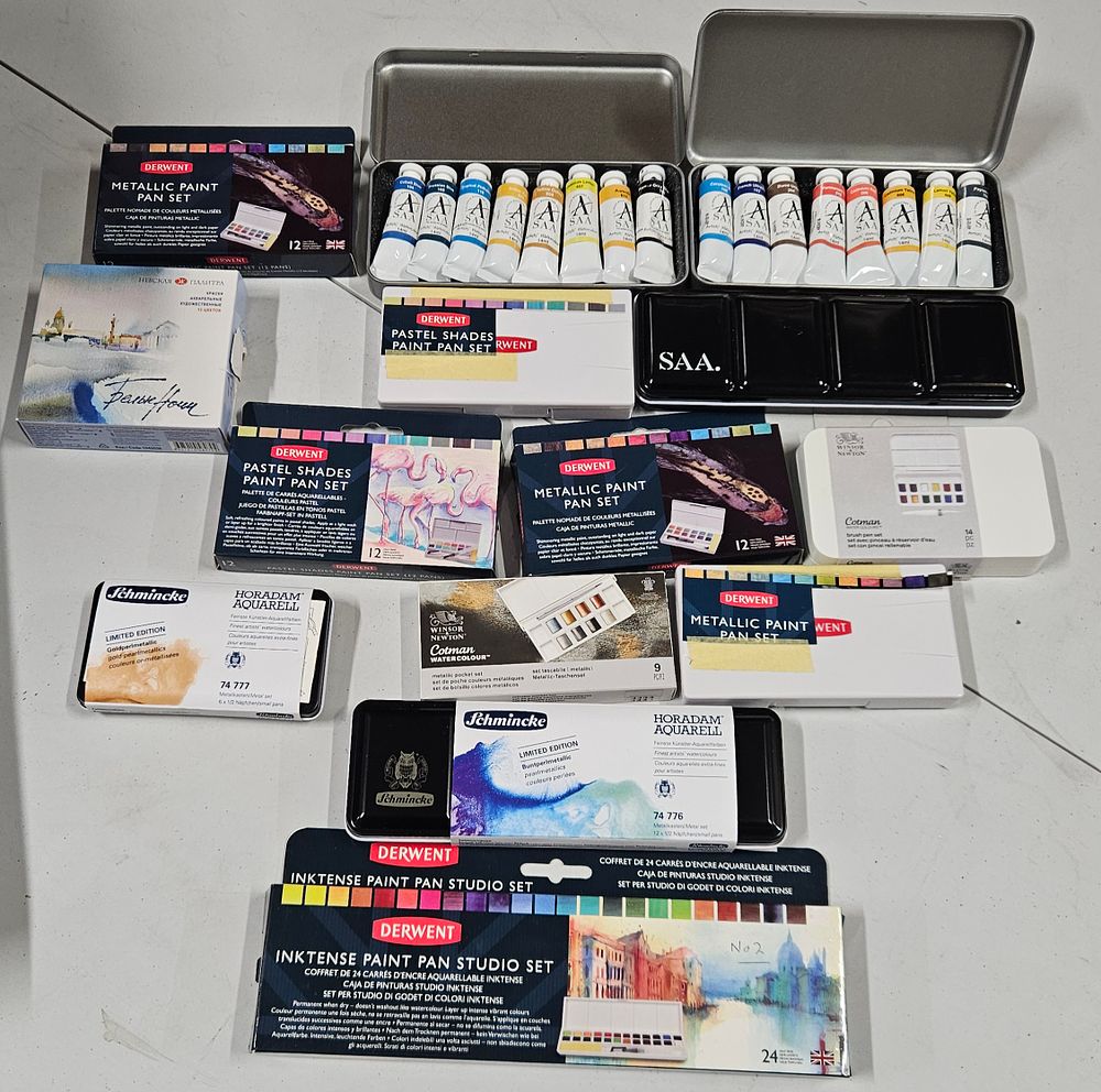 Lot 283: Job Lot Artists Paints. New and Used.