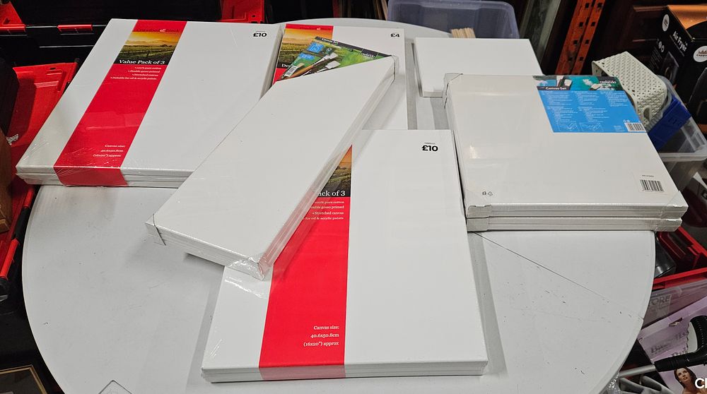 Lot 255: Job Lot Artists Canvases.