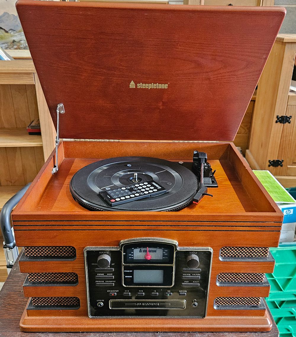 Lot 229: Steepletone Remote Control Stereo System