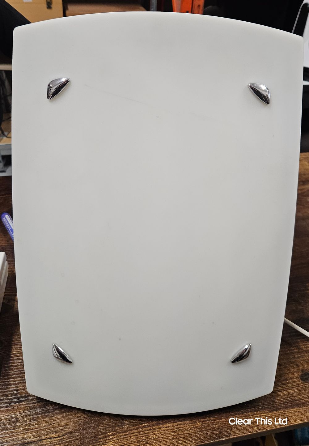 Lot 298: Free Standing Daylight Lamp