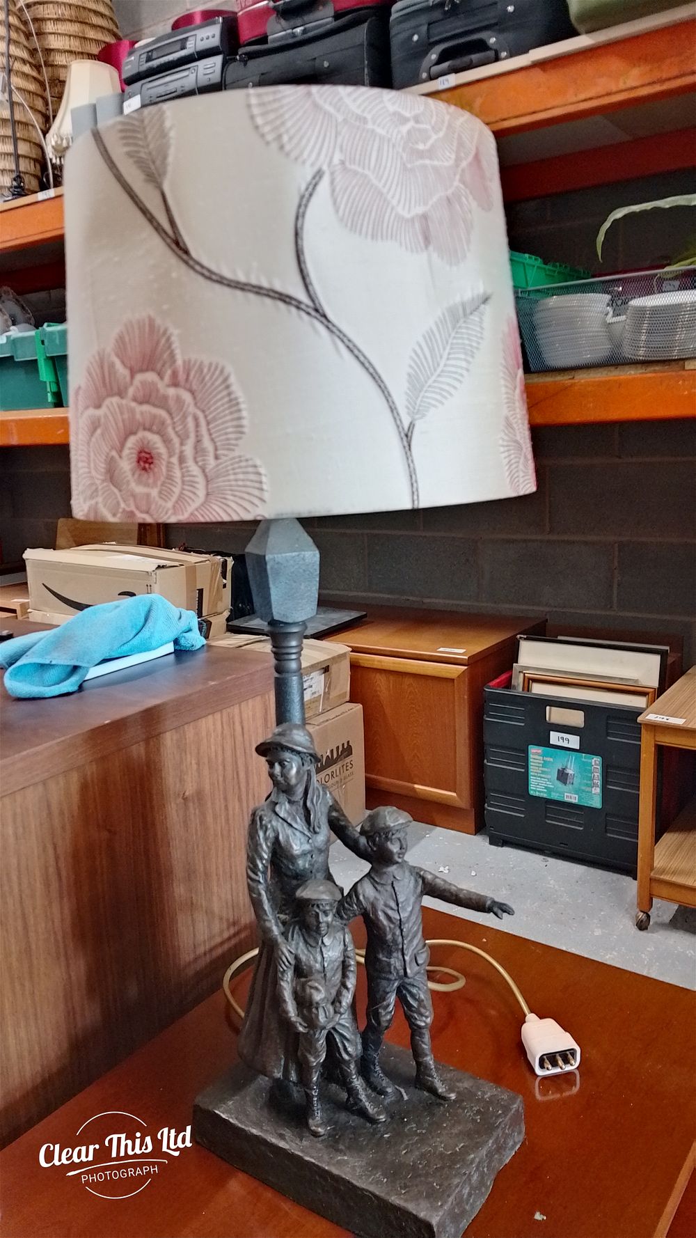Lot 315: Decorative Table Lamp