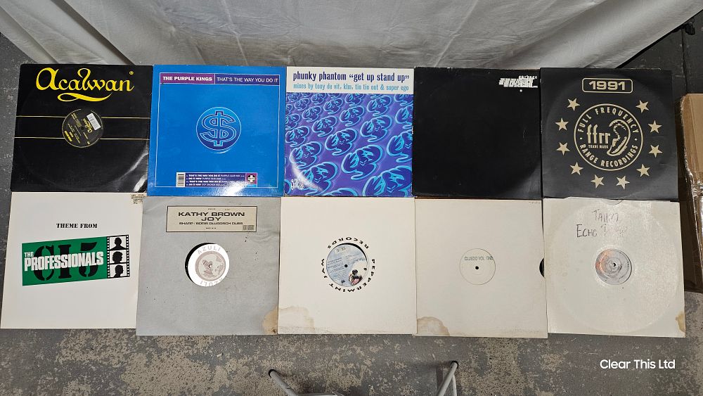 Lot 186: Selection of collectable vinyl records