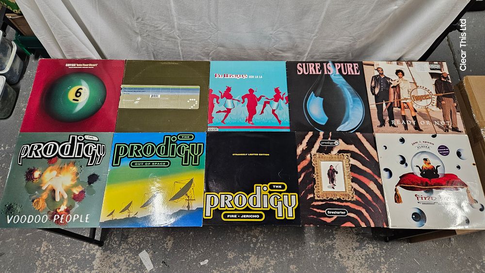 Lot 188: Selection of collectable vinyl records