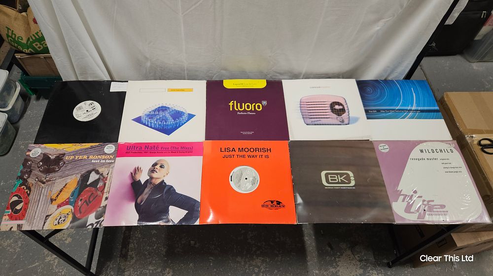 Lot 194: Selection of collectable vinyl records