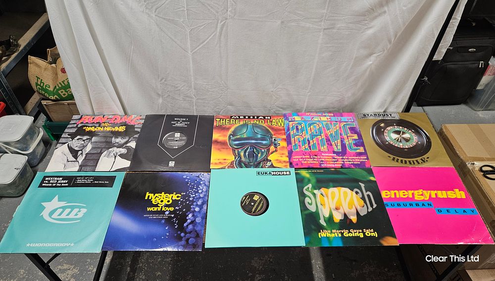 Lot 195: Selection of collectable vinyl records