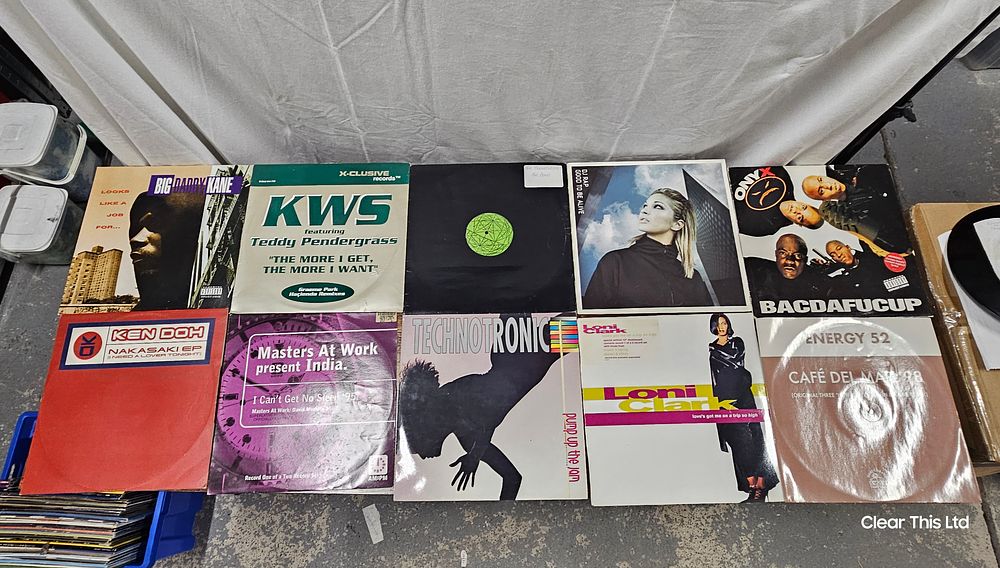Lot 211: Collectable Vinyl Records x 10