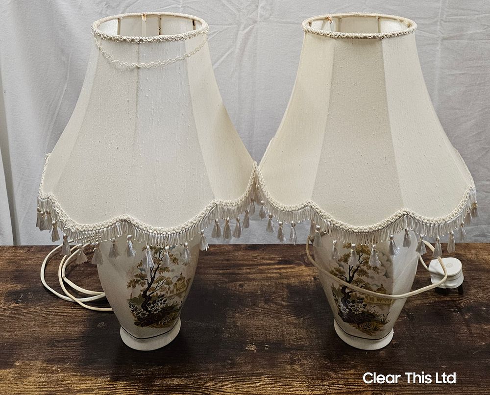 Lot 225: Matching Pair of Ceramic Ginger Jar Lamps