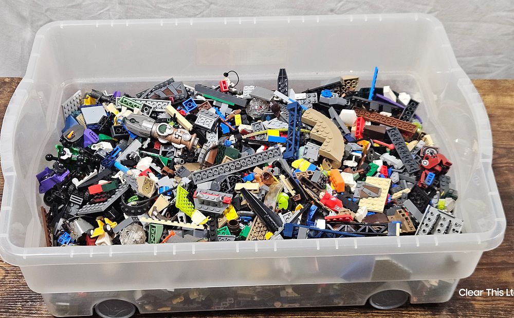 Lot 232: 3 5 Kilo of Lego
