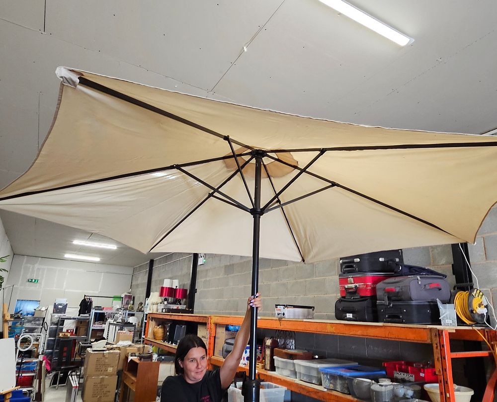 Lot 19: Large Windup Parasol